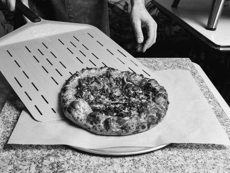 What Are the Temperature and Time Setting For a Perfect Pizza? image 0