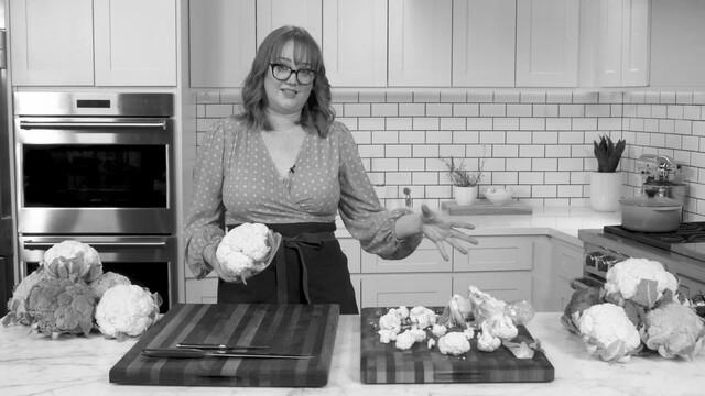 How to Cut Cauliflower Without Making a Mess photo 0