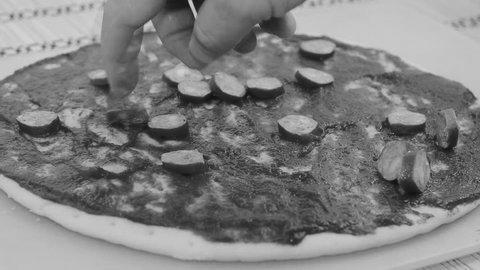 How to Use a Napoleons Pizza Stone photo 7
