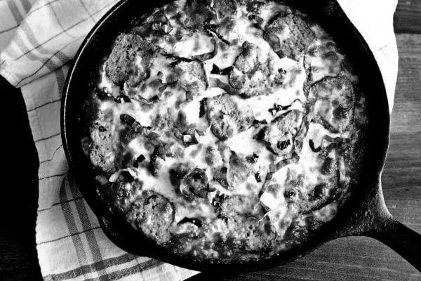 How to Cook Pizza With Cheese in a Pan photo 9