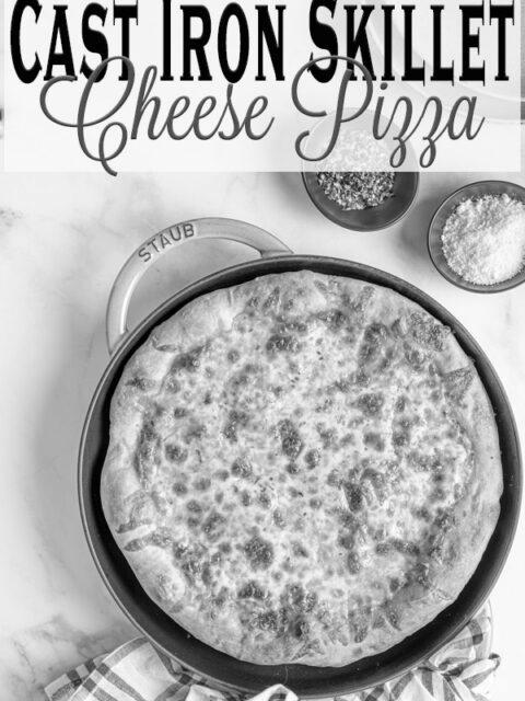 How to Cook Pizza With Cheese in a Pan photo 1