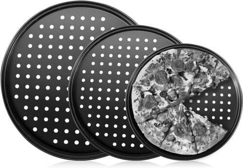 Do You Really Need Holes in Your Pizza Pan? photo 3