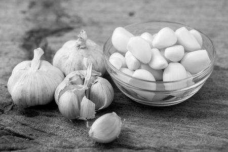 How Do Restaurants Peel Large Quantities of Garlic? photo 10